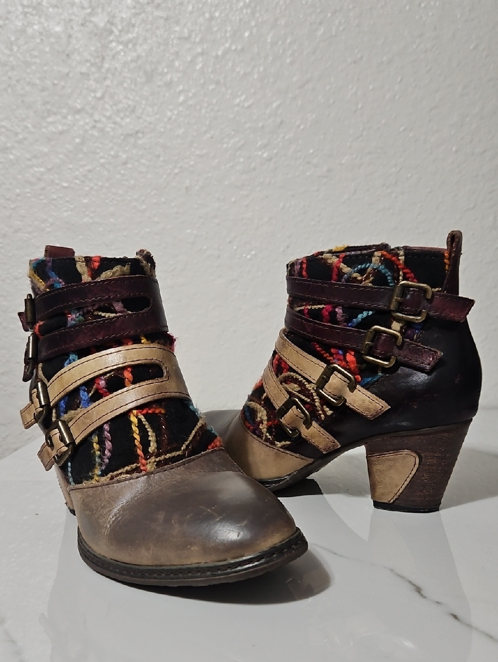 L'Artiste by Spring Step Redding leather ankle booties